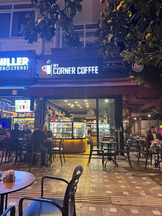 My Corner Coffee Shop Işıklar