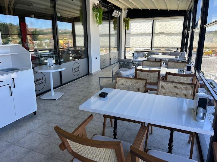 Naturel Cafe Bistro