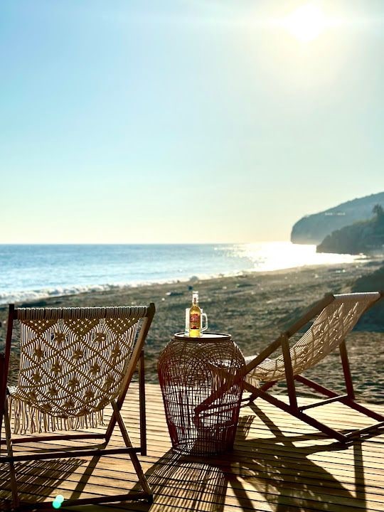Naula Lounge & Beach