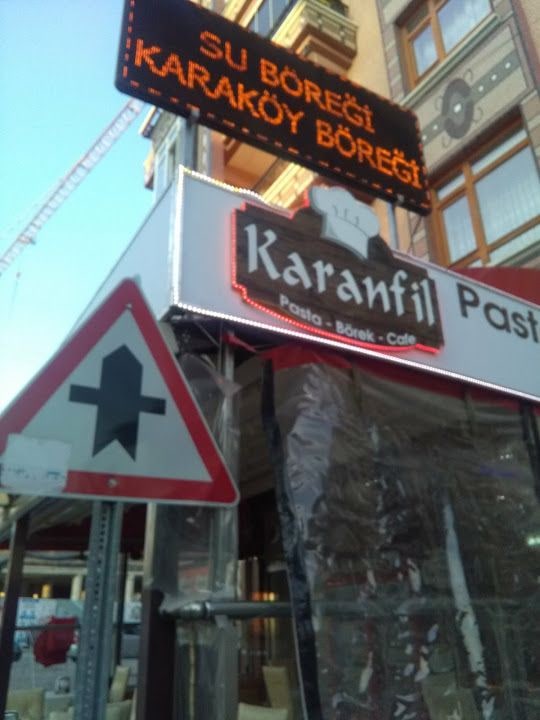 Neşe Börek