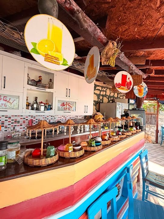 Neşeli Cafe Kekova
