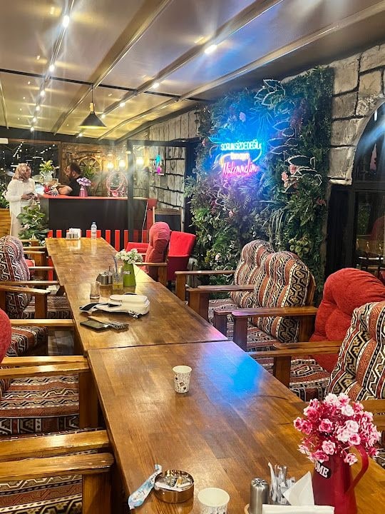 Next Level Cafe & Restaurant / Batıkent