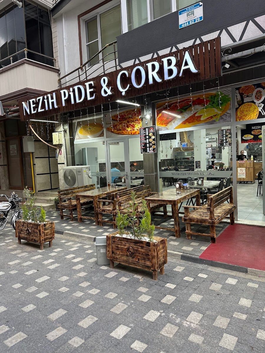 Nezih Pide