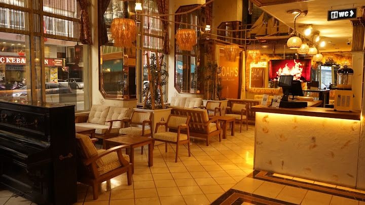 Noahs Cafe