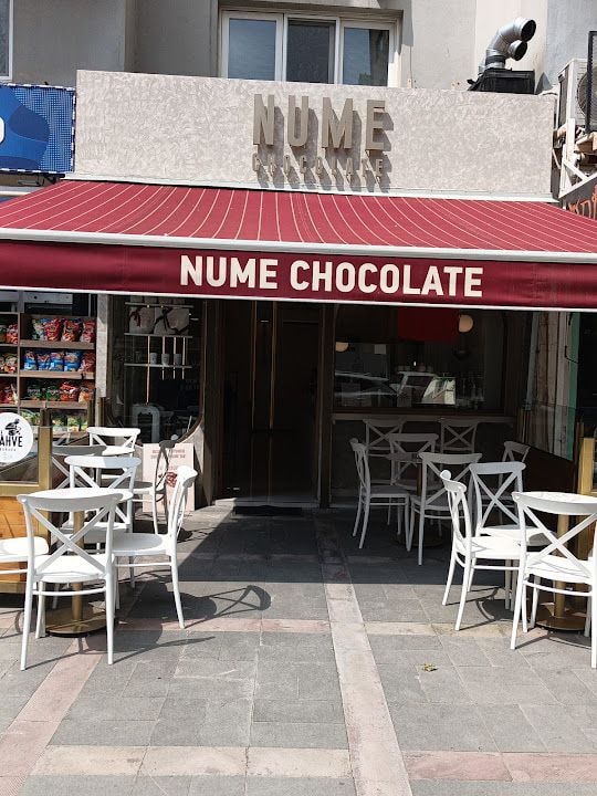 Nume Chocolate