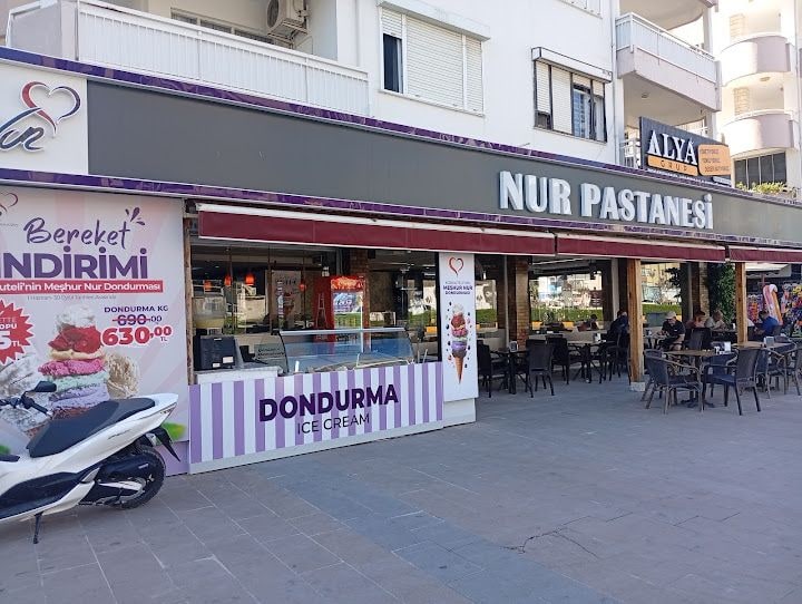 Nur Pastanesi