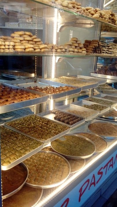 Nur Pastanesi