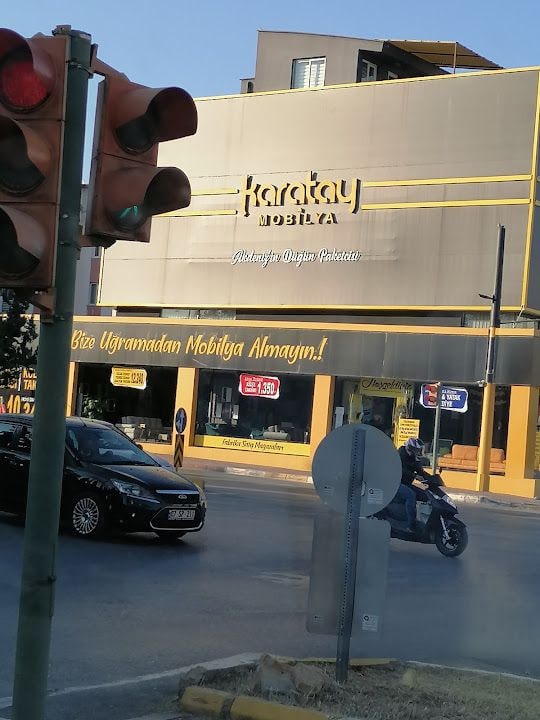 Nur Pastanesi Karatay