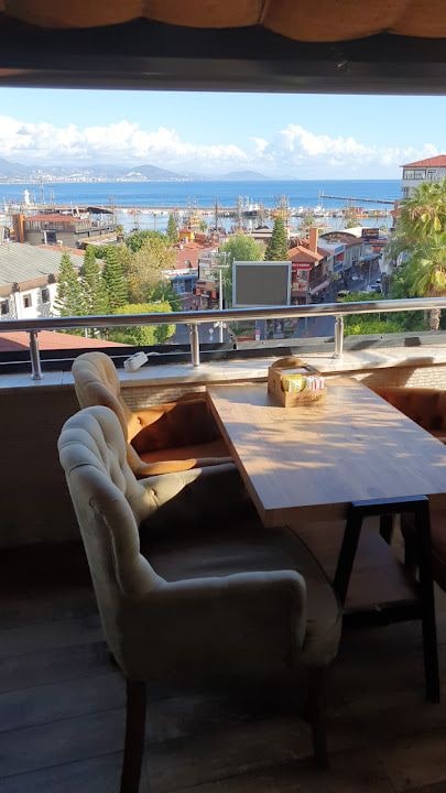 Oba Lounge Cafe & Bar