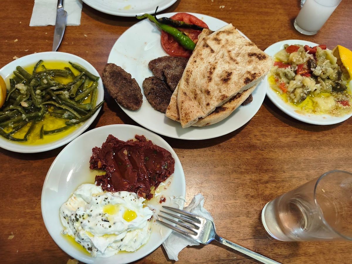 Ocakbaşı Yavuz Restoran