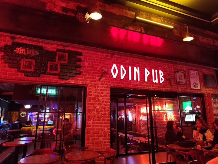 Odin Pub Lara