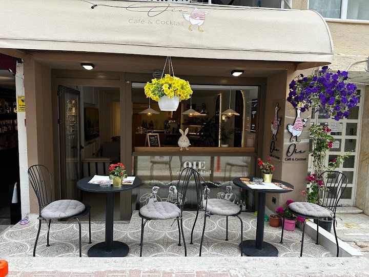 Oie Cafe Cocktail