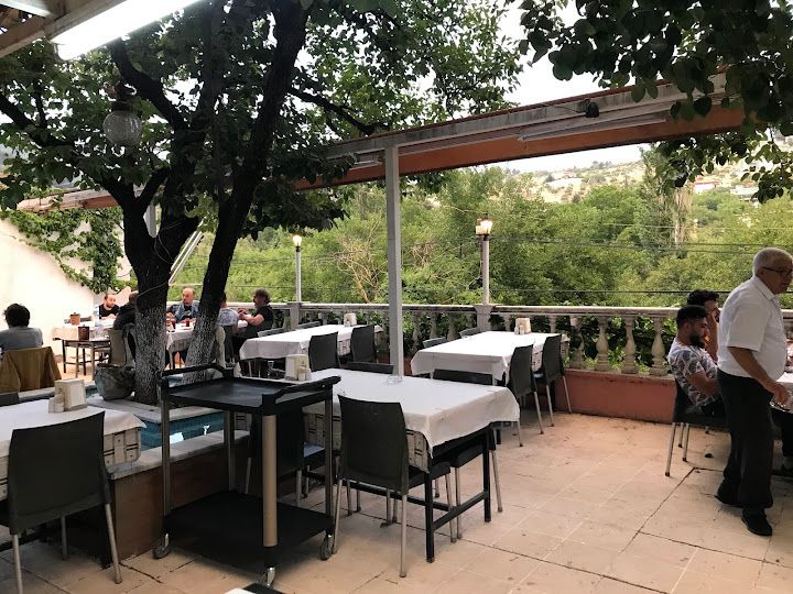 Ökkeş Usta Katliet Balik Tavuk Restaurant