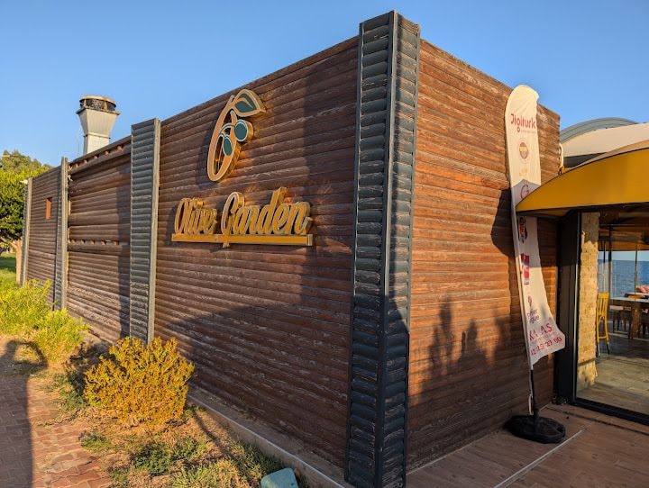 Olive Garden Beach&lounge