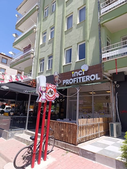 Ömer Chef Profiterol Pınar Şubesi