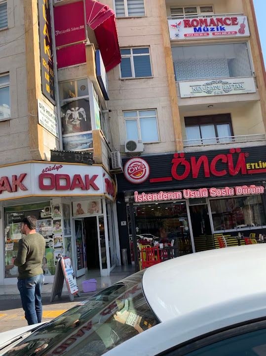 Öncü Döner