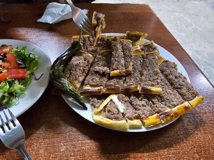 Onur Pide Pizza