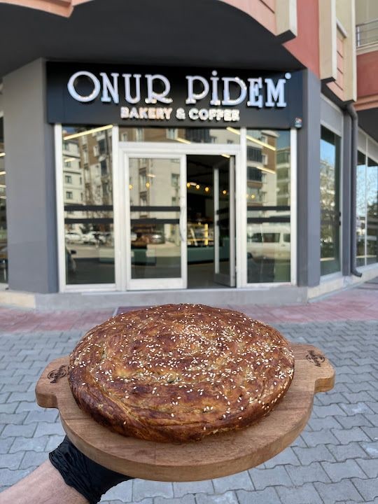 Onur Pidem