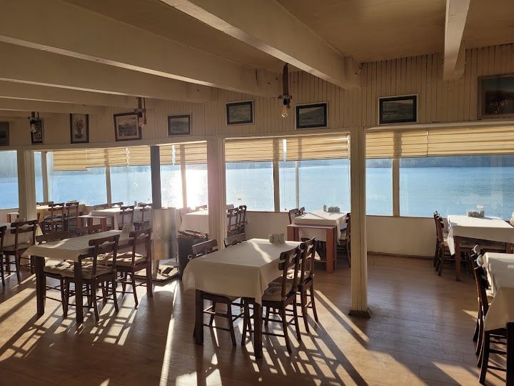 Orfoz Cafe & Restaurant