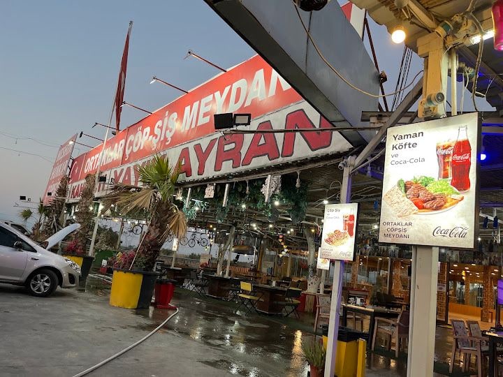 Ortaklar Çöpşişciler Meydanı