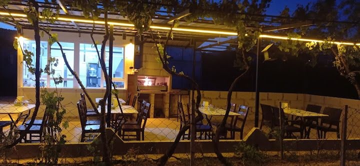 Osman Ustanın Yeri Köfte Kokoreç