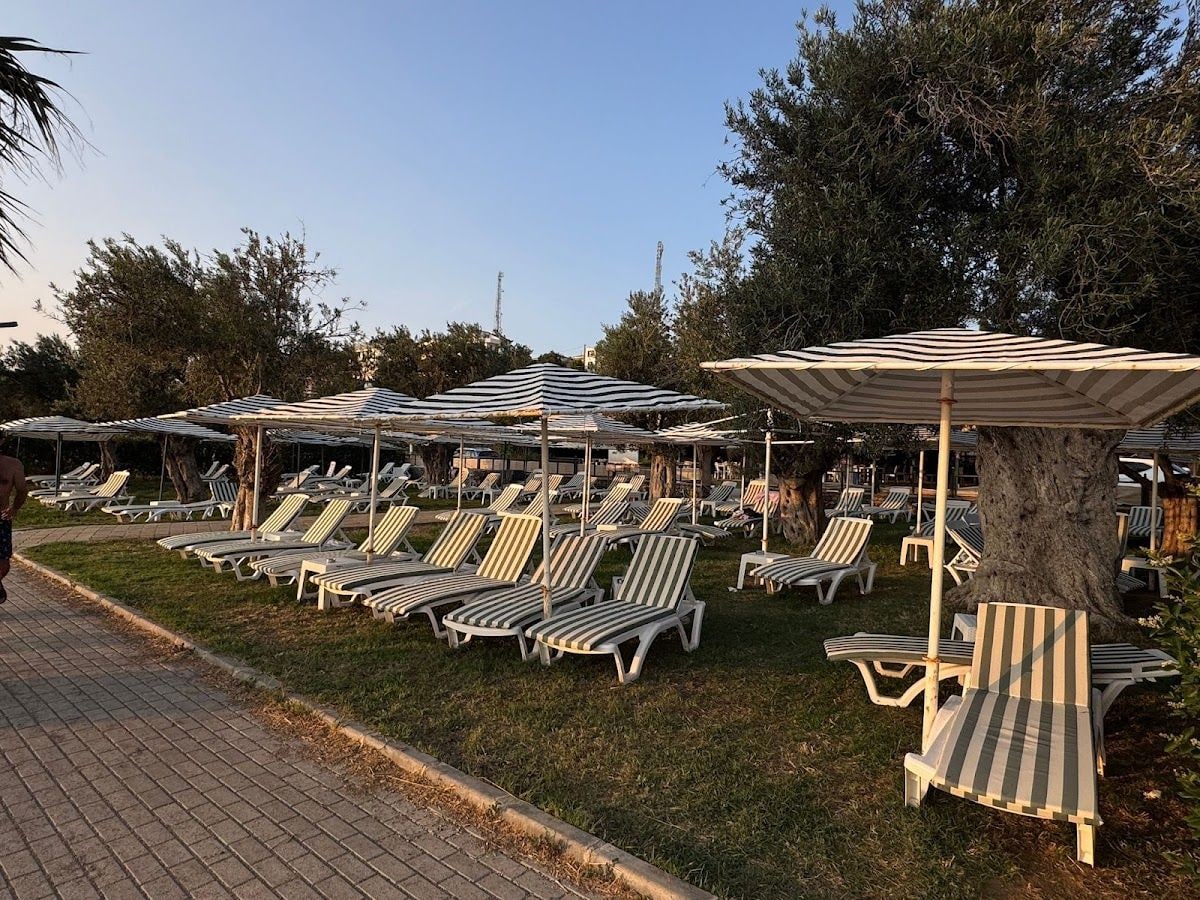 Otantique Beach Cafe & Restaurant