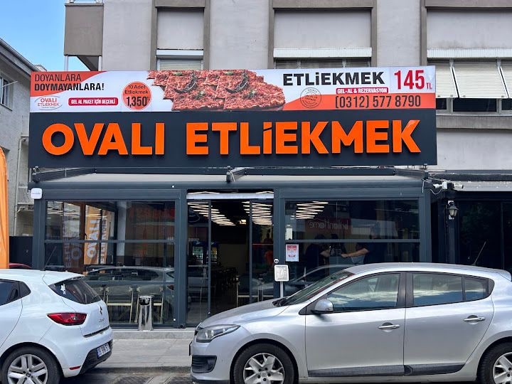 Ovalı Etliekmek Balgat