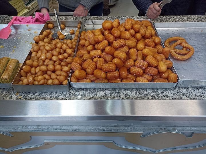 Öz Adıyaman Tatlı Salonu
