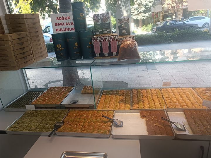 Öz Antep Baklavaları