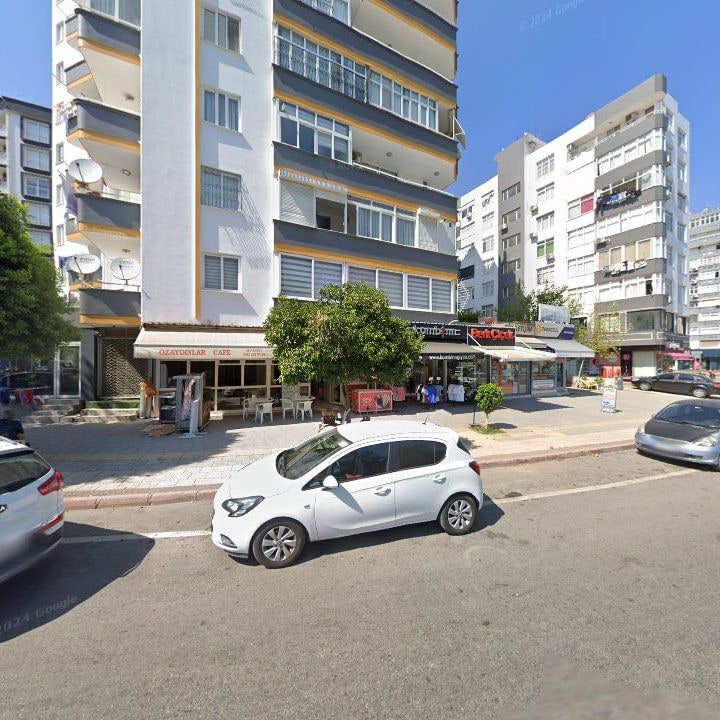 Öz Aydınlar Cafe & Doner Salonu