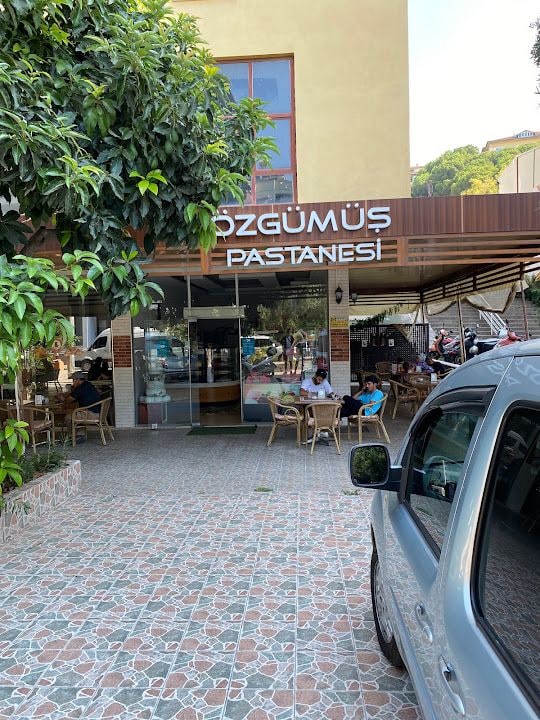 Öz Gümüş Pastanesi