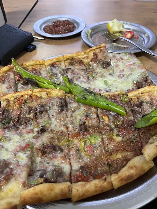 Öz Kardeşler Pide Salonu