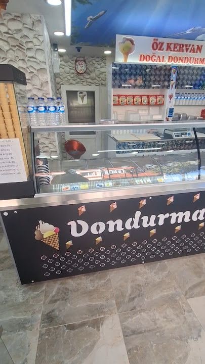 Öz Kervan Dondurma Solonu Ziplayan Dondurma