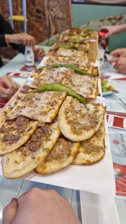 Öz Konya Etli Ekmek