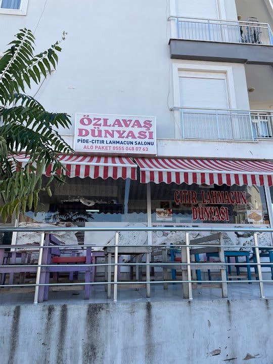 Öz Lavaş Dünyası