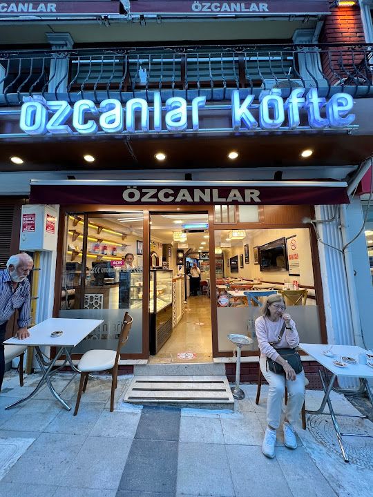 Özcanlar Köfte | Çarşı Şube