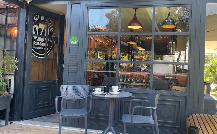 Oze Coffee Shop