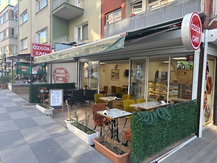 Özgür Cafe