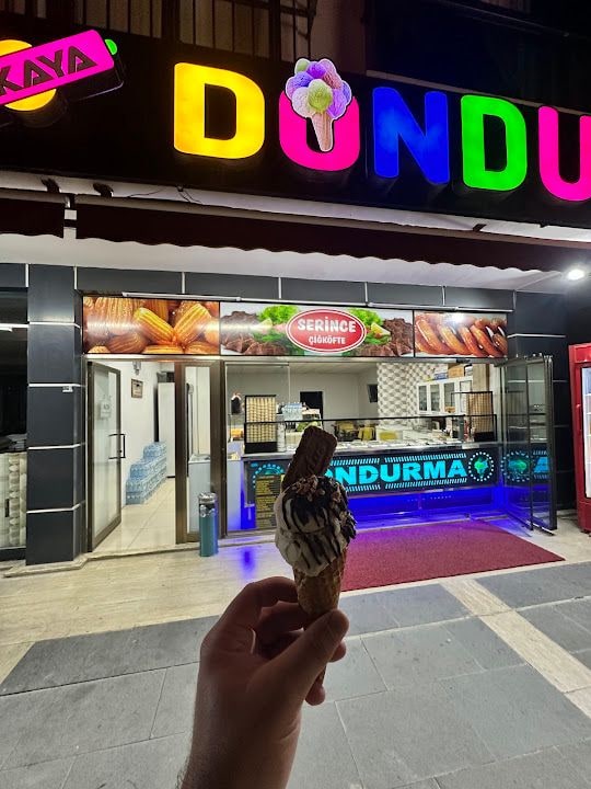 Özkaya Dondurma Zafer Usta