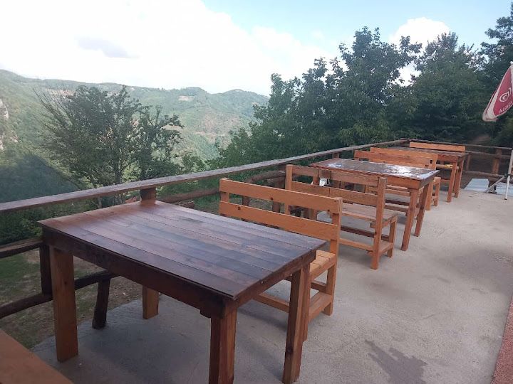 Özkum Dinlenme Tesisleri Kimsesiz Asım'ın Yeri Lezzet Dünyası Izgara Salonu