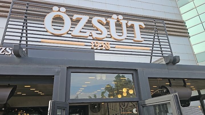 Özsüt
