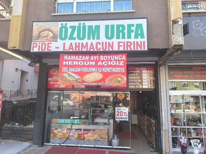 Özüm Urfa Pide Lahmacun Salonu