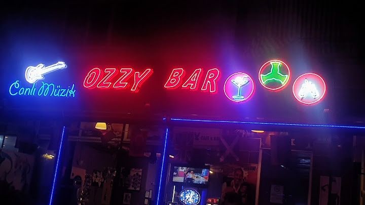 Ozzy Cafe&bar