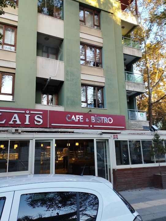Palais Pasta & Cafe