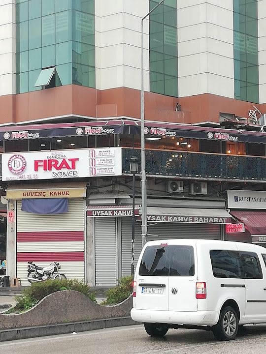 Pandora Fırat Döner
