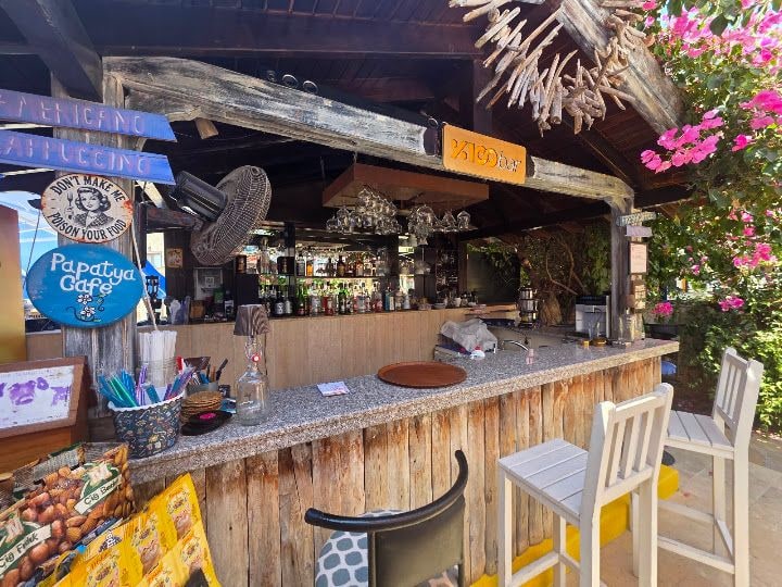 Papatya Cafe
