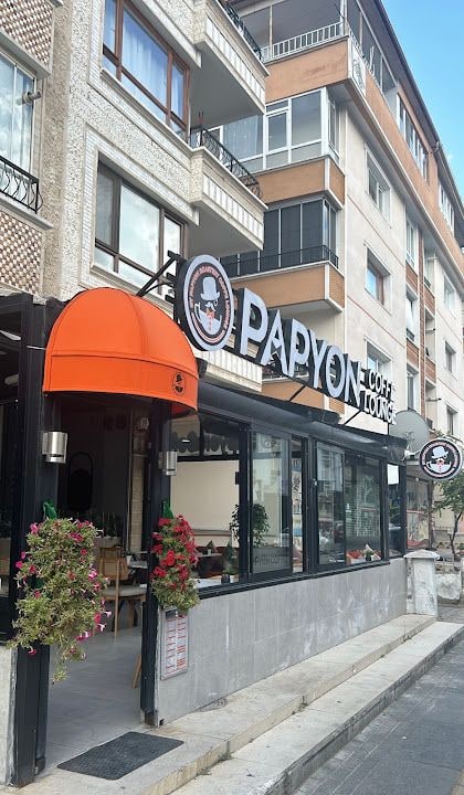 Papyon Coffee Lounge