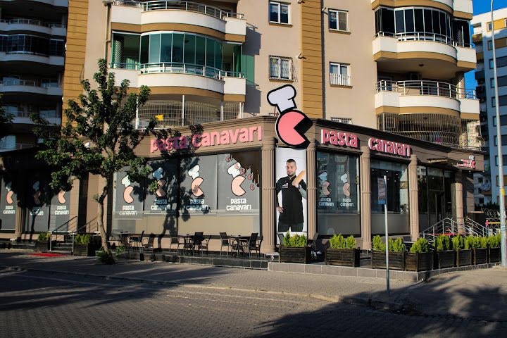 Pasta Canavarı