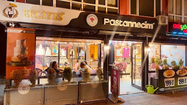 PASTANNECİM ESAT