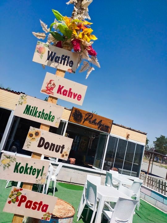 Patulyam Cafe